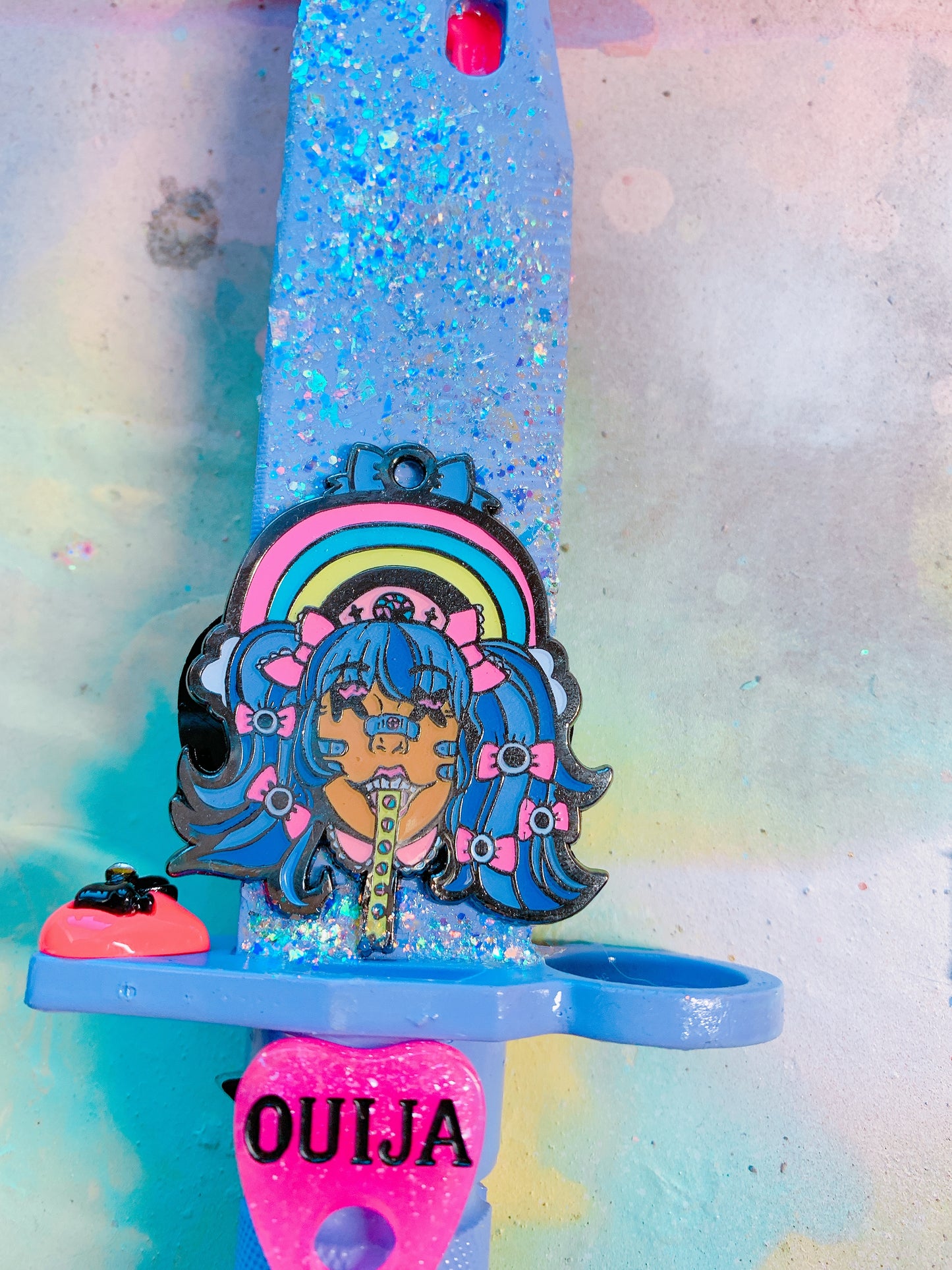 Bleeding Glitter Knife